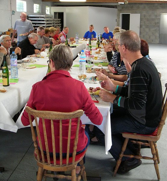 2011-10-13 35 On n_entend plus que le bruit des mandibules.JPG